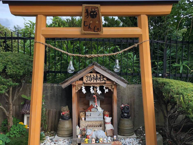 遠野郷八幡宮 猫神社
